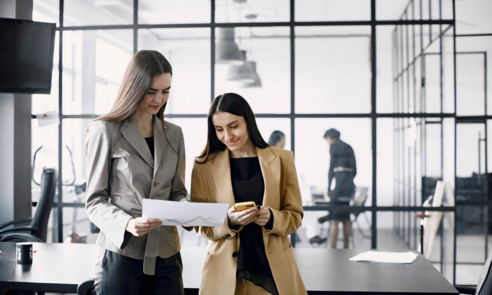 Styling-Session in unserem Atelier mit verschiedenen Outfits